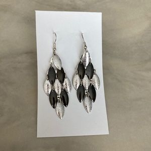 Modern silver and grey dangling earrings